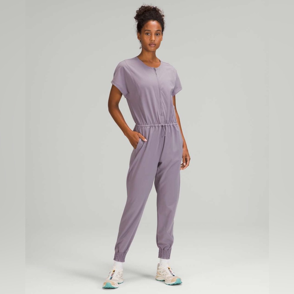 Lululemon Stretch Travel Woven Jumpsuit size 4 Dusky Lavender DKLV